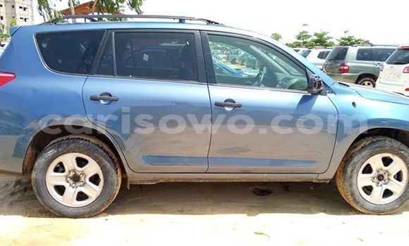 Acheter Occasion Voiture Toyota RAV4 Bleu à Cotonou, Benin Acheter Occasion Voiture Toyota RAV4 Bleu à Cotonou, Benin