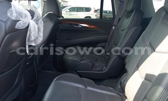 Acheter Occasion Voiture Cadillac Escalade Noir à Cotonou, Benin Acheter Occasion Voiture Cadillac Escalade Noir à Cotonou, Benin