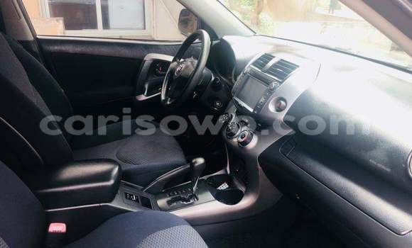 Acheter Occasion Voiture Toyota RAV4 Bleu à Cotonou, Benin Acheter Occasion Voiture Toyota RAV4 Bleu à Cotonou, Benin