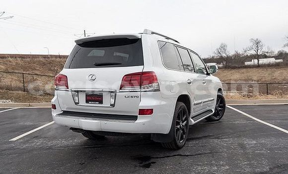 Acheter Occasion Voiture Lexus LX 570 Blanc à Adjohoun, Ouême Acheter Occasion Voiture Lexus LX 570 Blanc à Adjohoun, Ouême