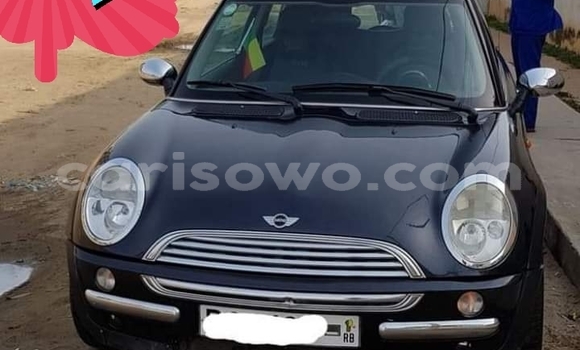 Sayi Na hannu MINI Cooper Black Mota in Cotonou a Benin