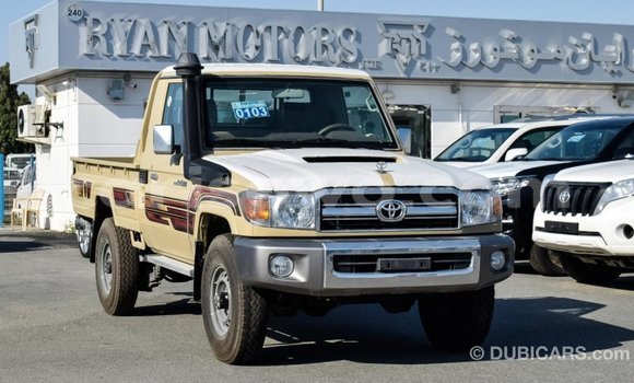Buy Import Toyota Land Cruiser Beige Car in Import - Dubai in Benign Buy Import Toyota Land Cruiser Beige Car in Import - Dubai in Benign