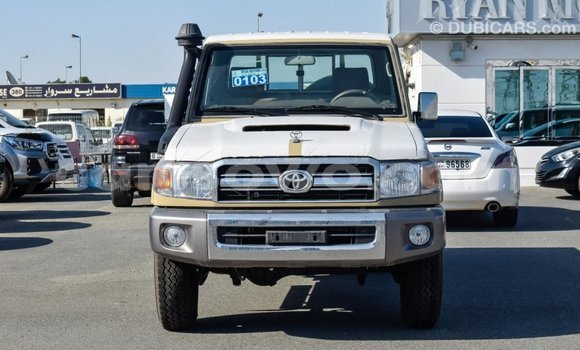 Buy Import Toyota Land Cruiser Beige Car in Import - Dubai in Benign Buy Import Toyota Land Cruiser Beige Car in Import - Dubai in Benign