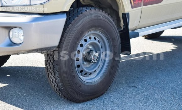 Buy Import Toyota Land Cruiser Beige Car in Import - Dubai in Benign Buy Import Toyota Land Cruiser Beige Car in Import - Dubai in Benign