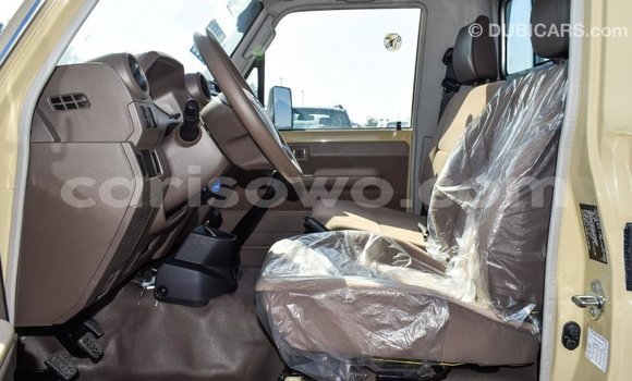 Buy Import Toyota Land Cruiser Beige Car in Import - Dubai in Benign Buy Import Toyota Land Cruiser Beige Car in Import - Dubai in Benign