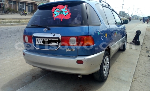 Ra Àlòkù Toyota Picnic Blue Ọkọ̀ in Cotonou ni Benin Ra Àlòkù Toyota Picnic Blue Ọkọ̀ in Cotonou ni Benin