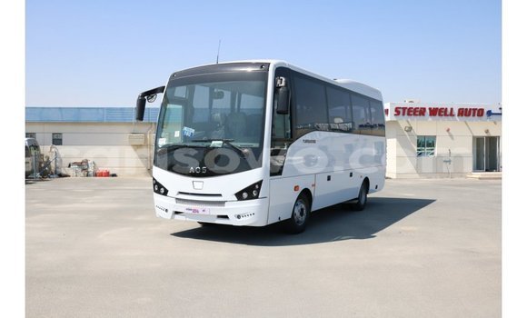 Sayi Imported Isuzu FTR 850 White Babbar mota in Import - Dubai a Benin