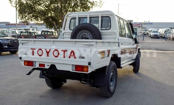 Buy Import Toyota Pickup White Car in Import - Dubai in Benign Buy Import Toyota Pickup White Car in Import - Dubai in Benign