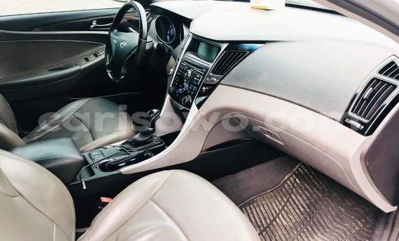 Acheter Occasion Voiture Hyundai Sonata Beige à Cotonou, Benin Acheter Occasion Voiture Hyundai Sonata Beige à Cotonou, Benin