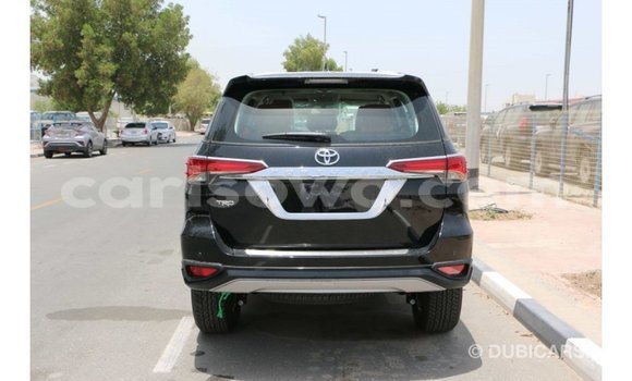 Sayi Imported Toyota Fortuner Black Mota in Import - Dubai a Benin Sayi Imported Toyota Fortuner Black Mota in Import - Dubai a Benin