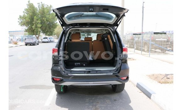 Sayi Imported Toyota Fortuner Black Mota in Import - Dubai a Benin Sayi Imported Toyota Fortuner Black Mota in Import - Dubai a Benin