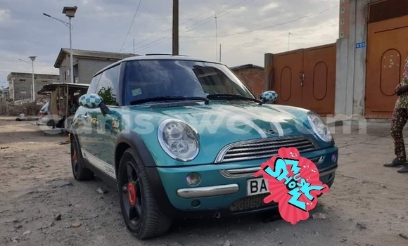 Ra Àlòkù MINI Cooper Alawọ ewe Ọkọ̀ in Cotonou ni Benin Ra Àlòkù MINI Cooper Alawọ ewe Ọkọ̀ in Cotonou ni Benin