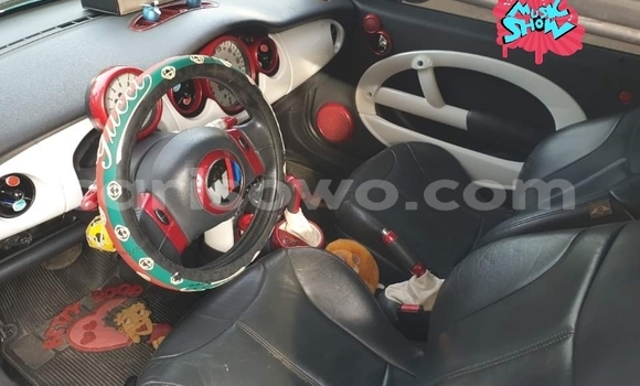 Ra Àlòkù MINI Cooper Alawọ ewe Ọkọ̀ in Cotonou ni Benin Ra Àlòkù MINI Cooper Alawọ ewe Ọkọ̀ in Cotonou ni Benin