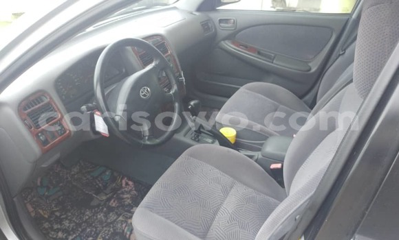Acheter Occasion Voiture Toyota Avensis Gris à Cotonou, Benin Acheter Occasion Voiture Toyota Avensis Gris à Cotonou, Benin