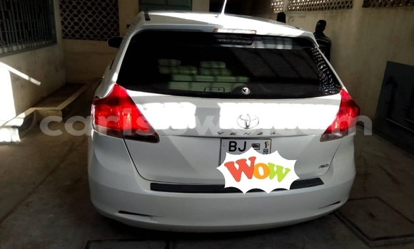 Ra Àlòkù Toyota Venza funfun Ọkọ̀ in Cotonou ni Benin Ra Àlòkù Toyota Venza funfun Ọkọ̀ in Cotonou ni Benin