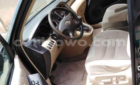 Buy Used Toyota Highlander Green Car in Cotonou in Benign Buy Used Toyota Highlander Green Car in Cotonou in Benign