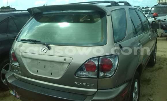 Buy Used Lexus RX 300 Brown Car in Porto Novo in Benign Buy Used Lexus RX 300 Brown Car in Porto Novo in Benign