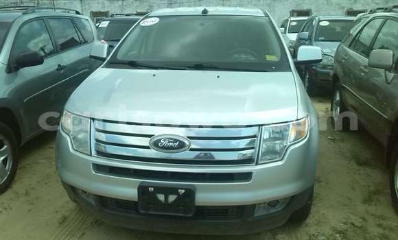 Sayi Na hannu Ford Club Wagon Azurfa Mota in Porto Novo a Benin