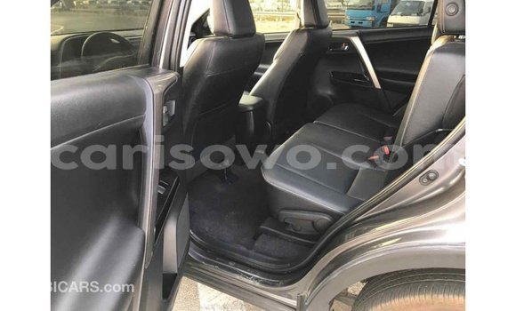 Ra Imported Toyota HiAce Black Ọkọ̀ akẹ́rù ńlá in Import - Dubai ni Benin Ra Imported Toyota HiAce Black Ọkọ̀ akẹ́rù ńlá in Import - Dubai ni Benin