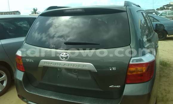 Buy Used Toyota Highlander Green Car in Porto Novo in Benign Buy Used Toyota Highlander Green Car in Porto Novo in Benign