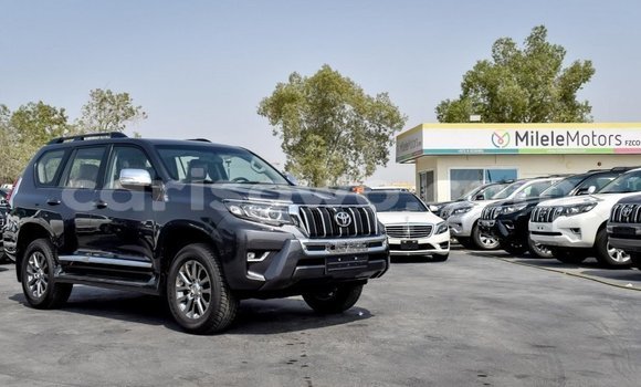Acheter Neuf Voiture Toyota Land Cruiser Prado Noir à Import - Dubai, Benin Acheter Neuf Voiture Toyota Land Cruiser Prado Noir à Import - Dubai, Benin