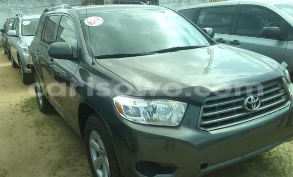 Buy Used Toyota Highlander Green Car in Porto Novo in Benign Buy Used Toyota Highlander Green Car in Porto Novo in Benign