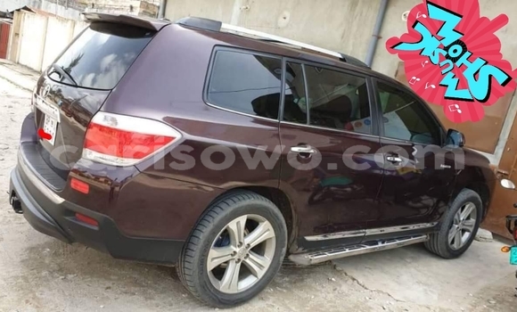 Ra Àlòkù Toyota Highlander Red Ọkọ̀ in Cotonou ni Benin Ra Àlòkù Toyota Highlander Red Ọkọ̀ in Cotonou ni Benin