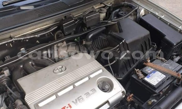 Buy Used Toyota Highlander Silver Car in Cotonou in Benign Buy Used Toyota Highlander Silver Car in Cotonou in Benign
