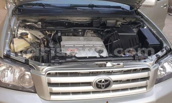 Buy Used Toyota Highlander Silver Car in Cotonou in Benign Buy Used Toyota Highlander Silver Car in Cotonou in Benign