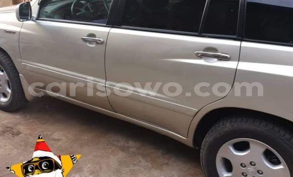 Buy Used Toyota Highlander Silver Car in Cotonou in Benign Buy Used Toyota Highlander Silver Car in Cotonou in Benign