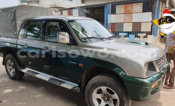 Buy Used Mitsubishi L200 Green Car in Cotonou in Benign Buy Used Mitsubishi L200 Green Car in Cotonou in Benign