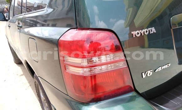Buy Used Toyota Highlander Green Car in Cotonou in Benign Buy Used Toyota Highlander Green Car in Cotonou in Benign
