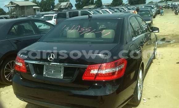 Buy Used Mercedes-Benz 300CD Black Car in Porto Novo in Benign Buy Used Mercedes-Benz 300CD Black Car in Porto Novo in Benign