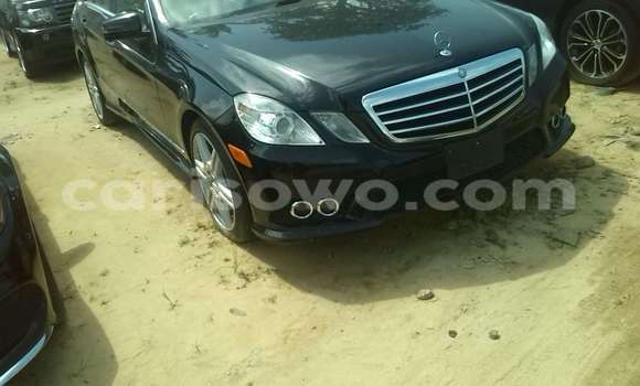 Buy Used Mercedes-Benz 300CD Black Car in Porto Novo in Benign Buy Used Mercedes-Benz 300CD Black Car in Porto Novo in Benign