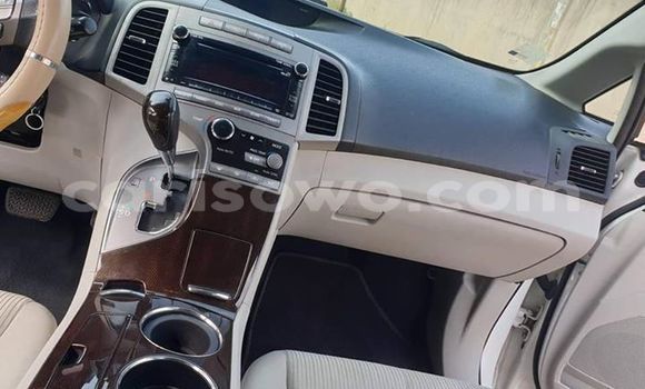 Ra Àlòkù Toyota Venza funfun Ọkọ̀ in Cotonou ni Benin Ra Àlòkù Toyota Venza funfun Ọkọ̀ in Cotonou ni Benin