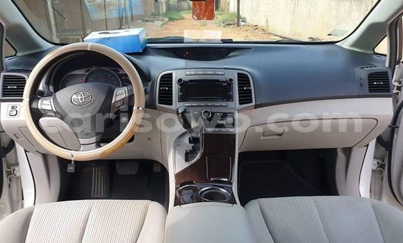 Ra Àlòkù Toyota Venza funfun Ọkọ̀ in Cotonou ni Benin Ra Àlòkù Toyota Venza funfun Ọkọ̀ in Cotonou ni Benin