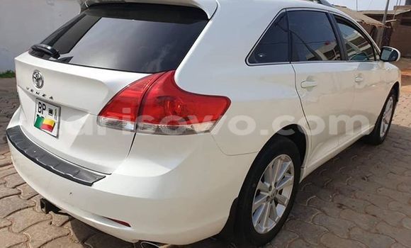 Ra Àlòkù Toyota Venza funfun Ọkọ̀ in Cotonou ni Benin Ra Àlòkù Toyota Venza funfun Ọkọ̀ in Cotonou ni Benin
