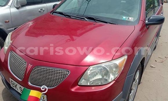 Sayi Na hannu Pontiac Vibe Red Mota in Cotonou a Benin