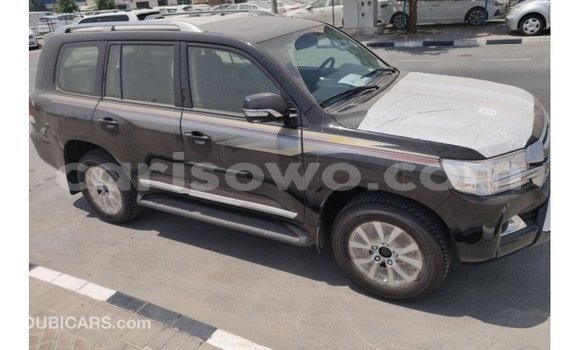 Acheter Import Voiture Toyota Land Cruiser Noir à Import - Dubai, Benin Acheter Import Voiture Toyota Land Cruiser Noir à Import - Dubai, Benin
