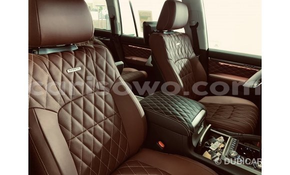 Ra Imported Toyota Land Cruiser Black Ọkọ̀ in Import - Dubai ni Benin Ra Imported Toyota Land Cruiser Black Ọkọ̀ in Import - Dubai ni Benin