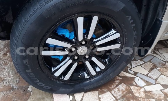 Acheter Occasion Voiture Toyota Highlander Beige à Cotonou, Benin Acheter Occasion Voiture Toyota Highlander Beige à Cotonou, Benin