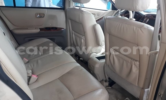 Acheter Occasion Voiture Toyota Highlander Beige à Cotonou, Benin Acheter Occasion Voiture Toyota Highlander Beige à Cotonou, Benin