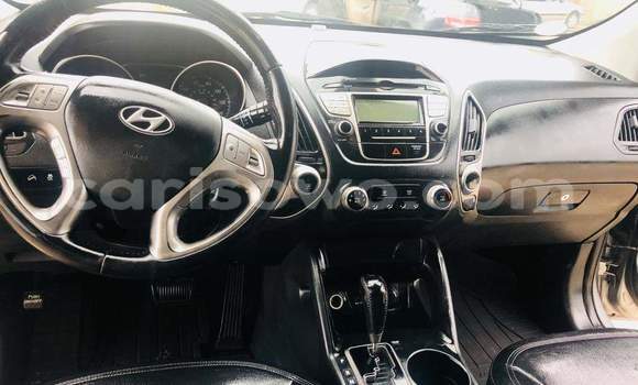 Acheter Occasion Voiture Hyundai Tucson Gris à Cotonou, Benin Acheter Occasion Voiture Hyundai Tucson Gris à Cotonou, Benin