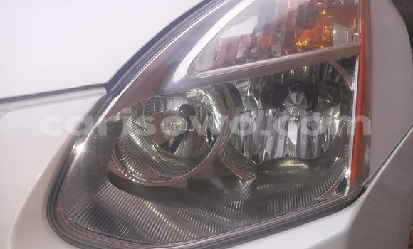 Buy Used Nissan Rogue White Car in Cotonou in Benign Buy Used Nissan Rogue White Car in Cotonou in Benign