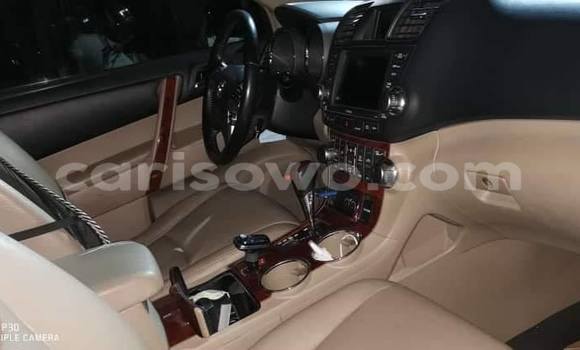 Buy Used Toyota Highlander Red Car in Cotonou in Benign Buy Used Toyota Highlander Red Car in Cotonou in Benign
