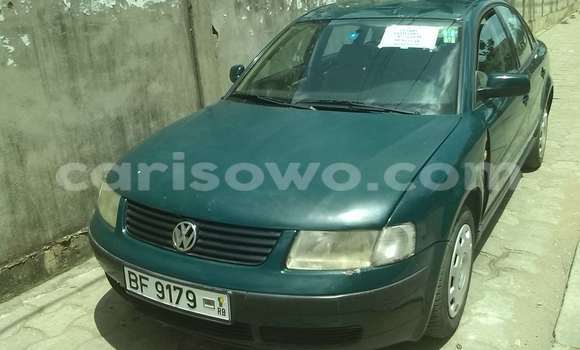 Ra Àlòkù Volkswagen Passat Alawọ ewe Ọkọ̀ in Cotonou ni Benin Ra Àlòkù Volkswagen Passat Alawọ ewe Ọkọ̀ in Cotonou ni Benin