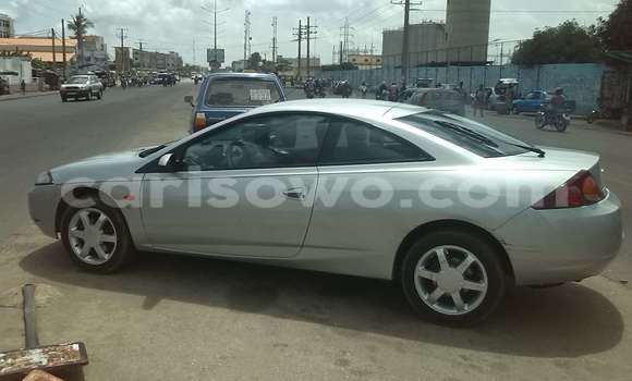 Sayi Na hannu Ford Fiesta Azurfa Mota in Cotonou a Benin