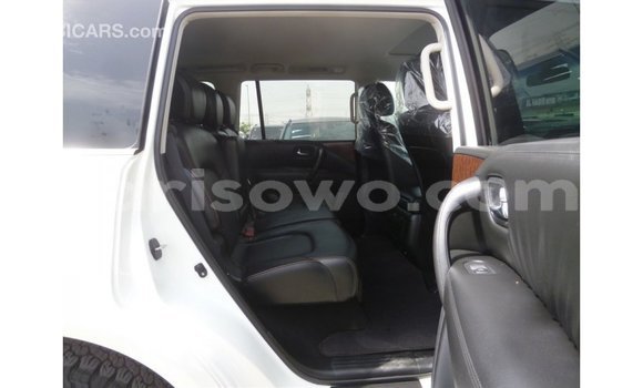 Sayi Imported Nissan Patrol White Mota in Import - Dubai a Benin Sayi Imported Nissan Patrol White Mota in Import - Dubai a Benin