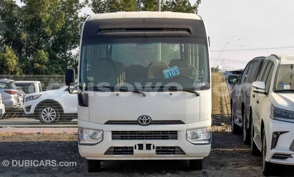 Ra Imported Toyota Coaster funfun Ọkọ̀ akẹ́rù ńlá in Import - Dubai ni Benin Ra Imported Toyota Coaster funfun Ọkọ̀ akẹ́rù ńlá in Import - Dubai ni Benin