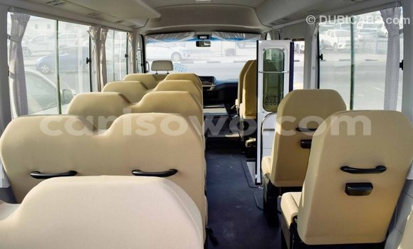 Ra Imported Toyota Coaster funfun Ọkọ̀ akẹ́rù ńlá in Import - Dubai ni Benin Ra Imported Toyota Coaster funfun Ọkọ̀ akẹ́rù ńlá in Import - Dubai ni Benin